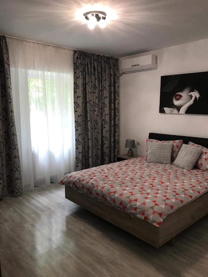 Centre Home Mazepa Галац Экстерьер фото